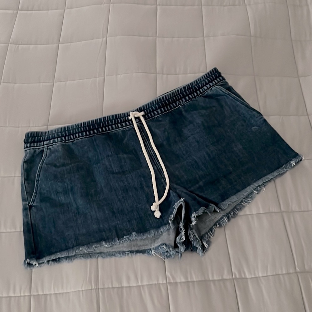 American eagle drawstring shorts